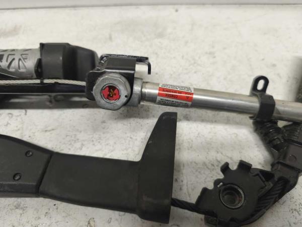 CEINTURE AVANT GAUCHE VOLVO - Vue 2